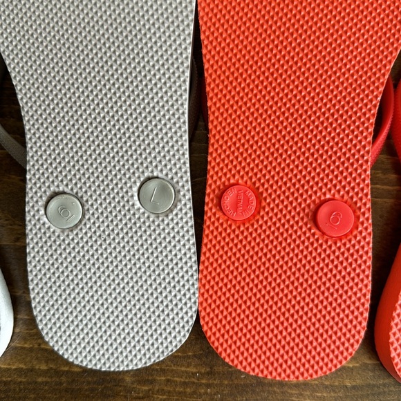 Old Navy flip flops size 6 (2 pair) - Picture 4 of 4